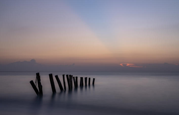 Tyrrhenisches Meer vor Sonnenaufgang