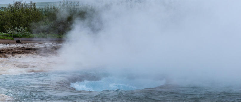 Loch des Strokkur Geysirs 