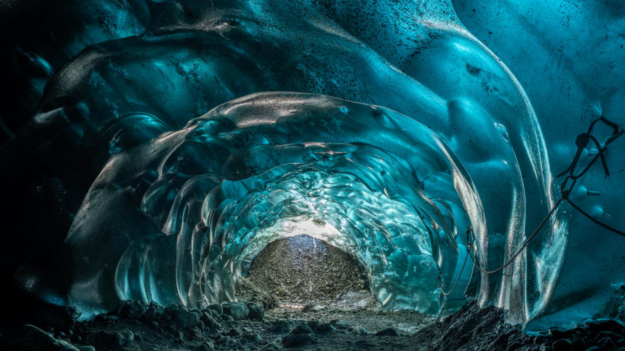 blaue Gletscherhöhle