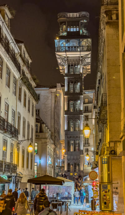 Elevador de Santa Justa, Lissabon bei Nacht