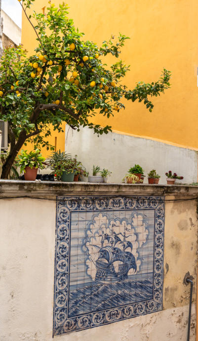 Azulejos Bild an Hausfassade