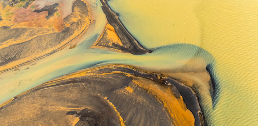 gelb oranger Flussverlauf